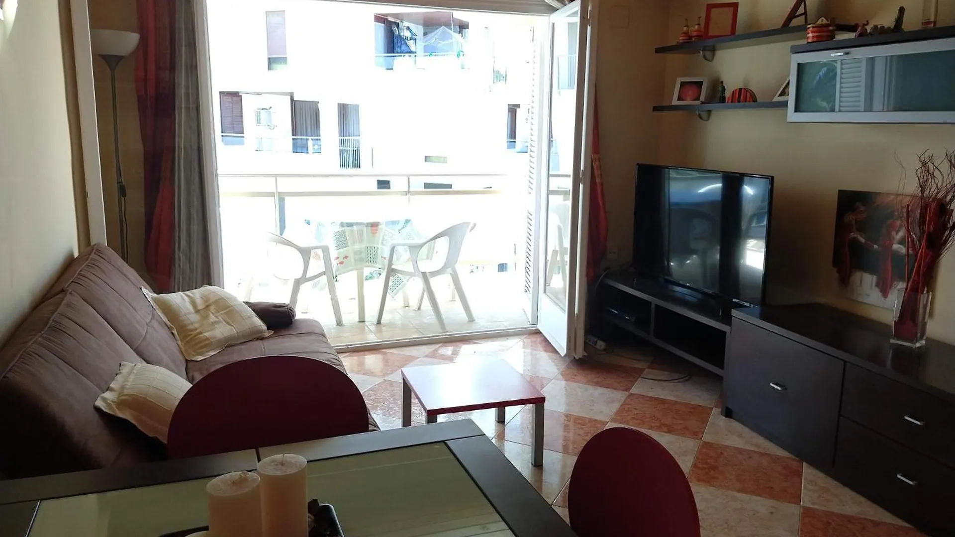 Estupendo Apartamento En El Edificio Dms1 En La Pineda 0*,